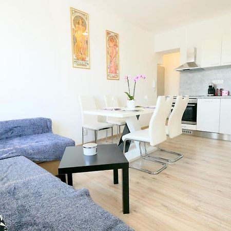 Apartman U Louckeho Klastera 2 Plus Kk ซนอยโม ภายนอก รูปภาพ