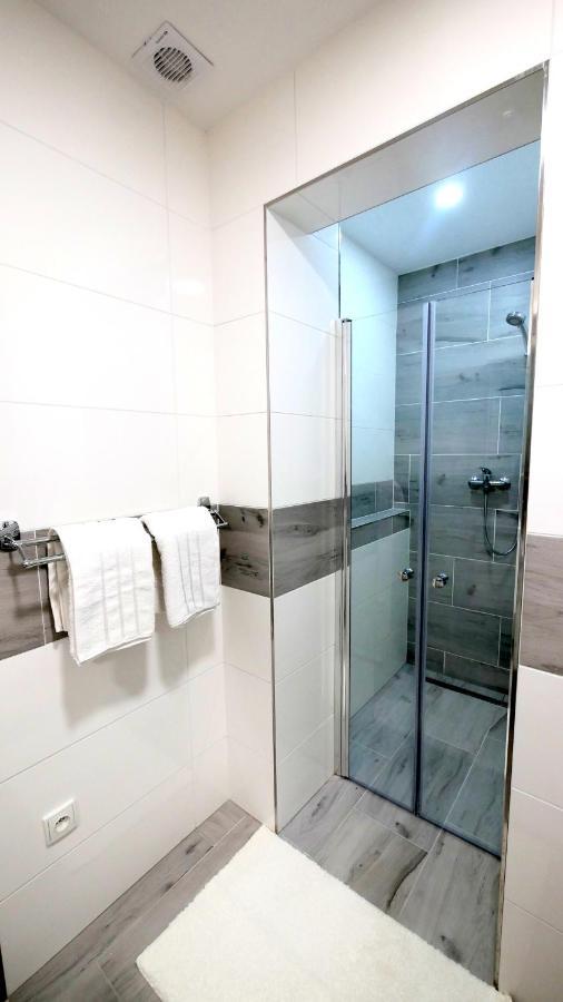 Apartman U Louckeho Klastera 2 Plus Kk ซนอยโม ภายนอก รูปภาพ